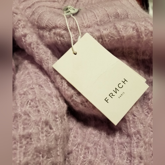 NWT FLUFFY CUDDLE READY YUMMY LAVENDER SWEATER SIZE SMALL MEDIUM - Picture 2 of 7